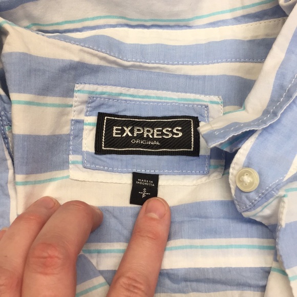 Thin button down top - Picture 2 of 2